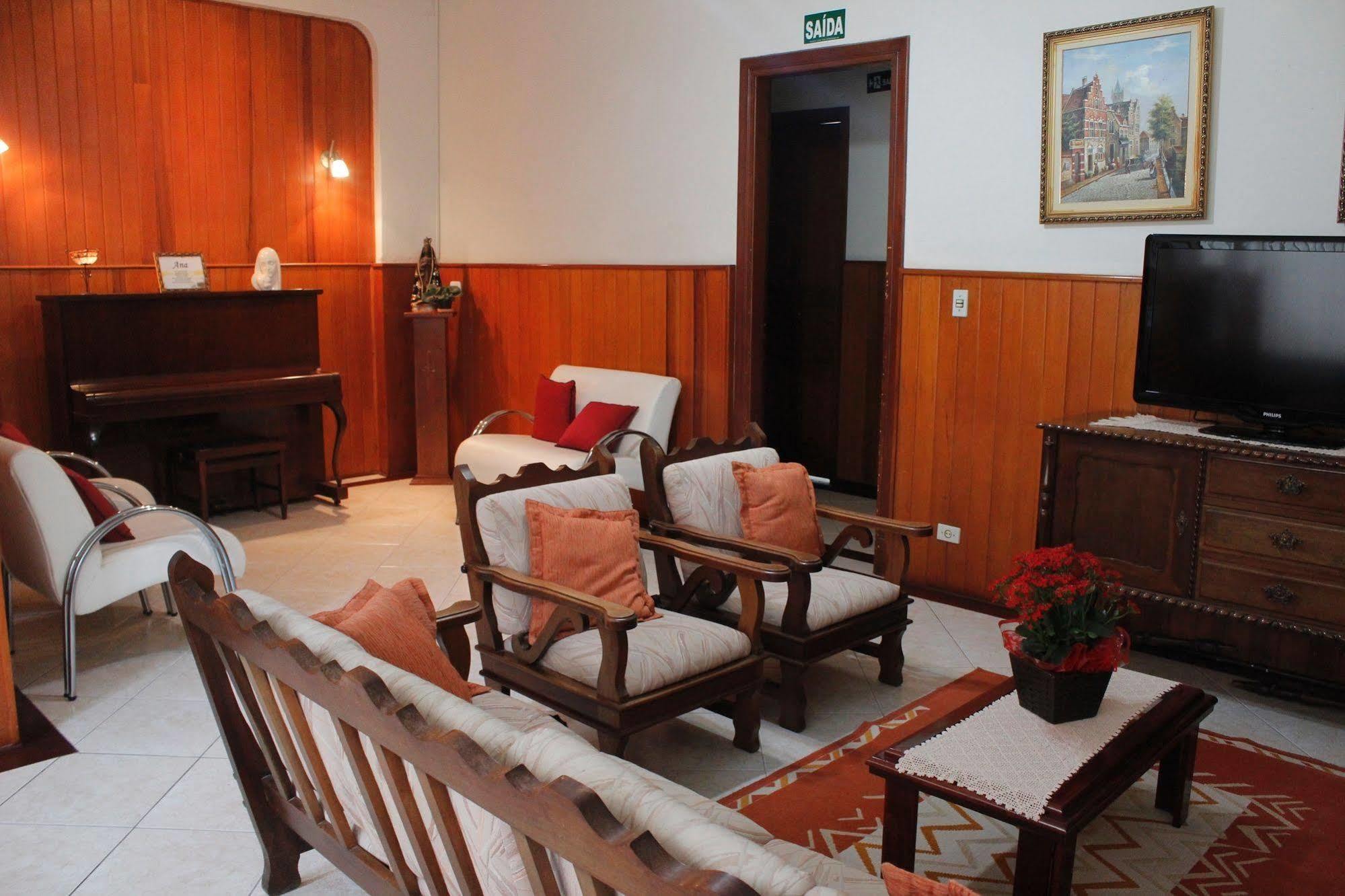 Hotel Casa Sao Jose Кампус-ду-Жордан Екстер'єр фото